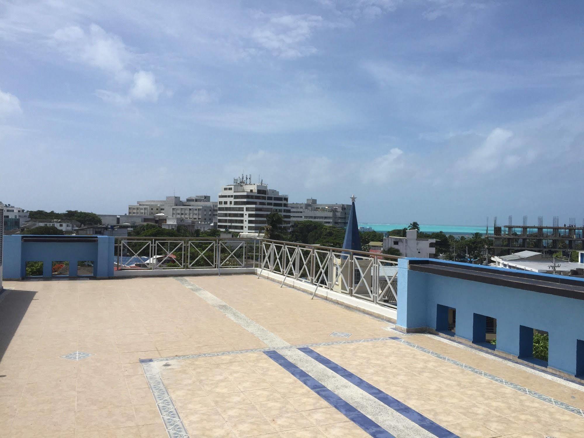 Hostal Central Beach San Andrés Exteriör bild