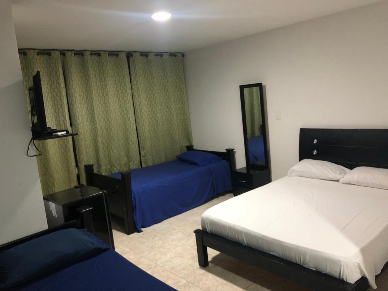 Hostal Central Beach San Andrés Exteriör bild