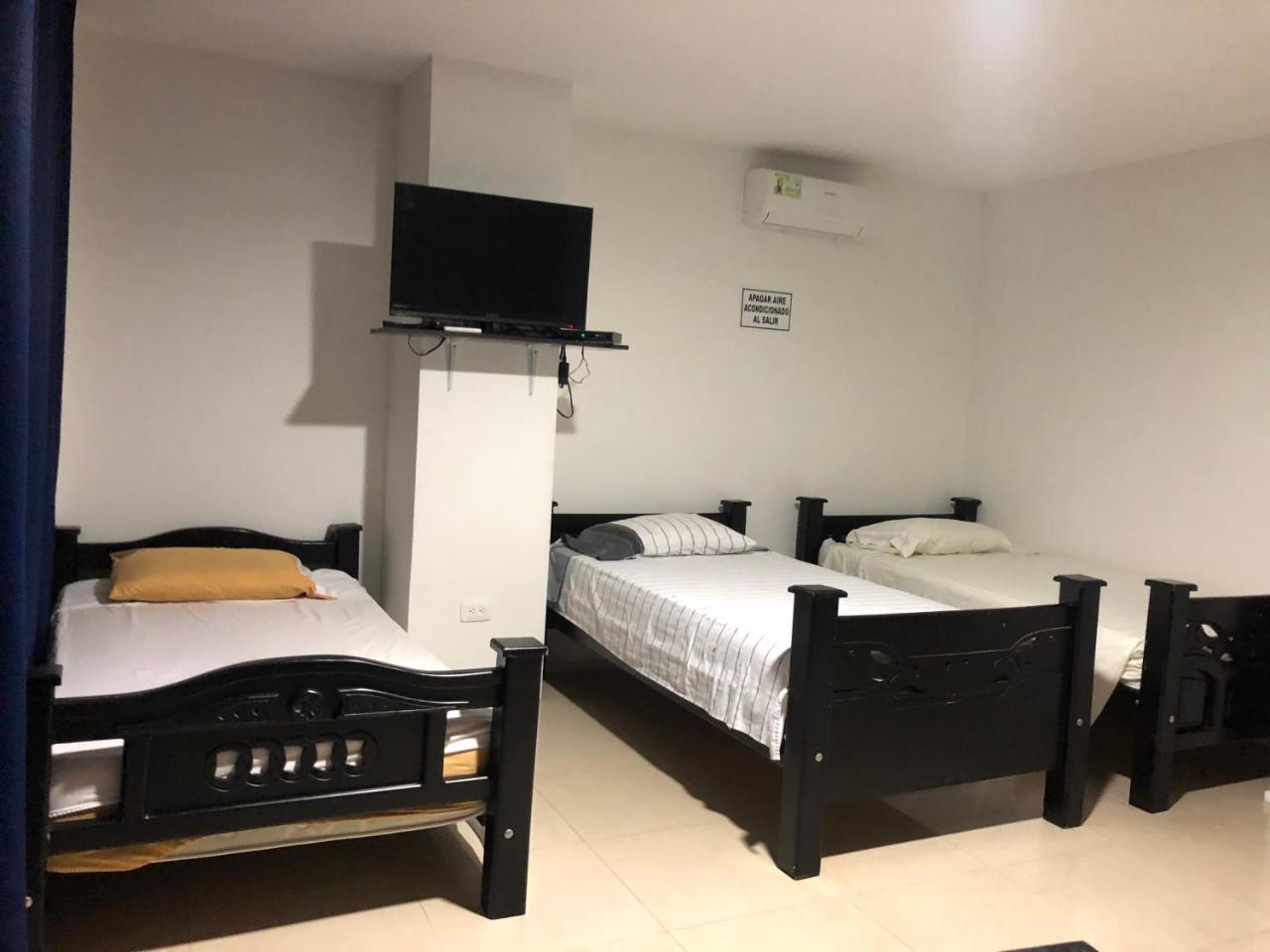 Hostal Central Beach San Andrés Exteriör bild
